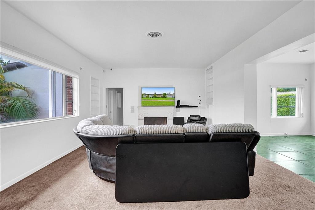 Hollywood Lakes Sec 1-32 - Residential