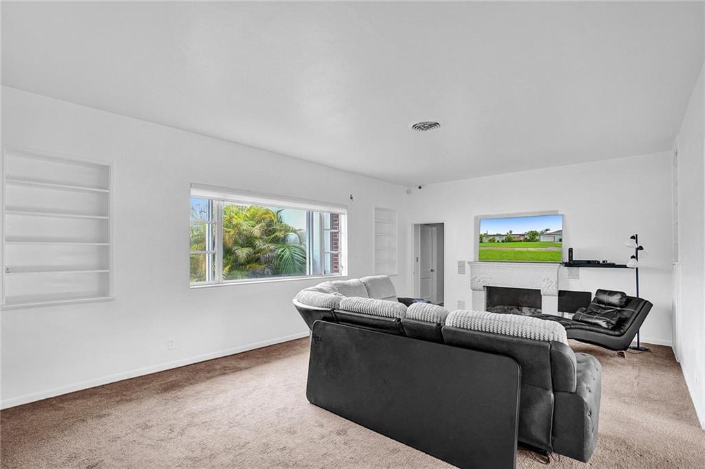 Hollywood Lakes Sec 1-32 - Residential