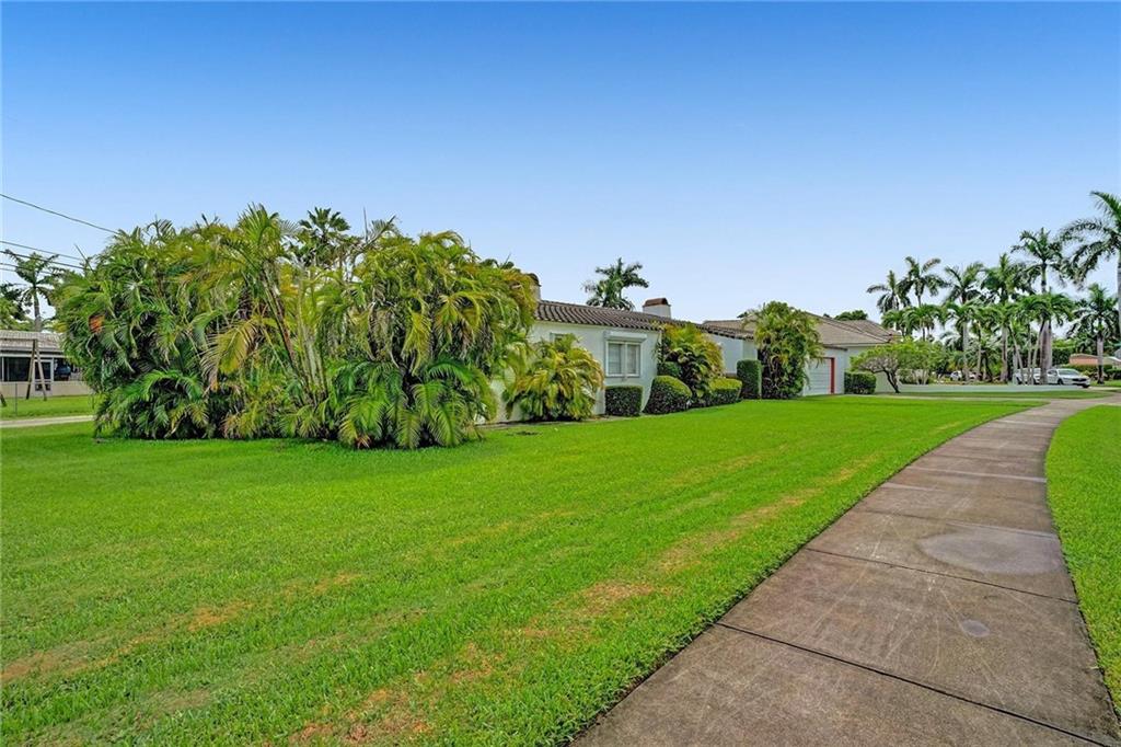 Hollywood Lakes Sec 1-32 - Residential