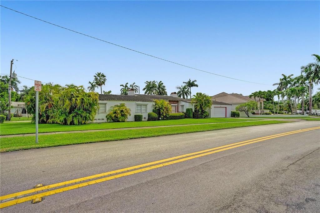 Hollywood Lakes Sec 1-32 - Residential