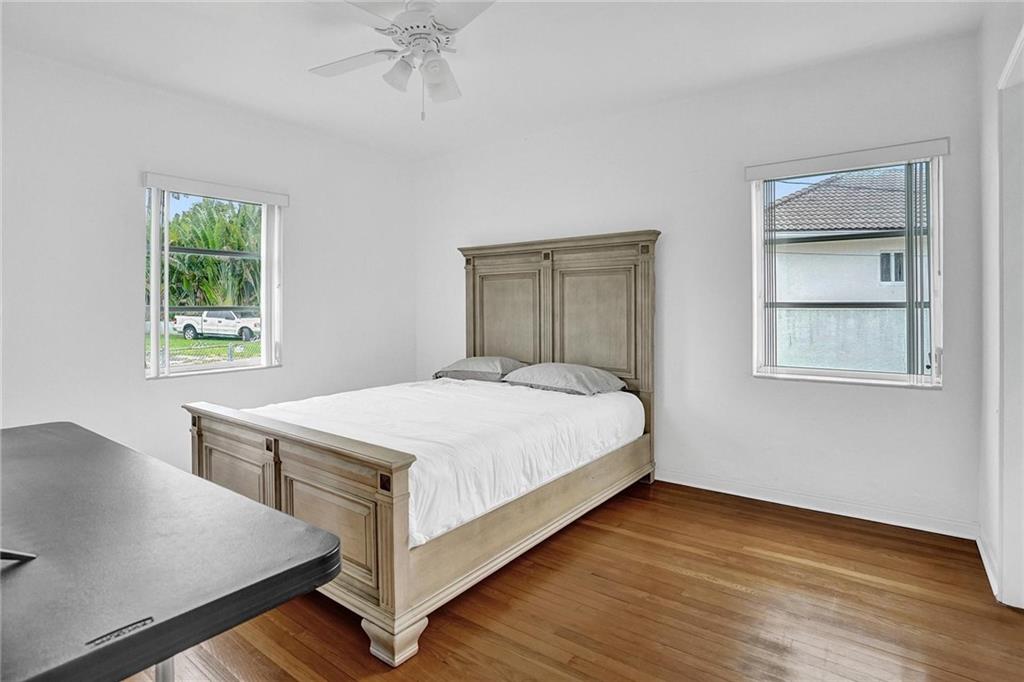 Hollywood Lakes Sec 1-32 - Residential