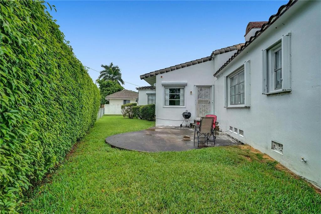 Hollywood Lakes Sec 1-32 - Residential