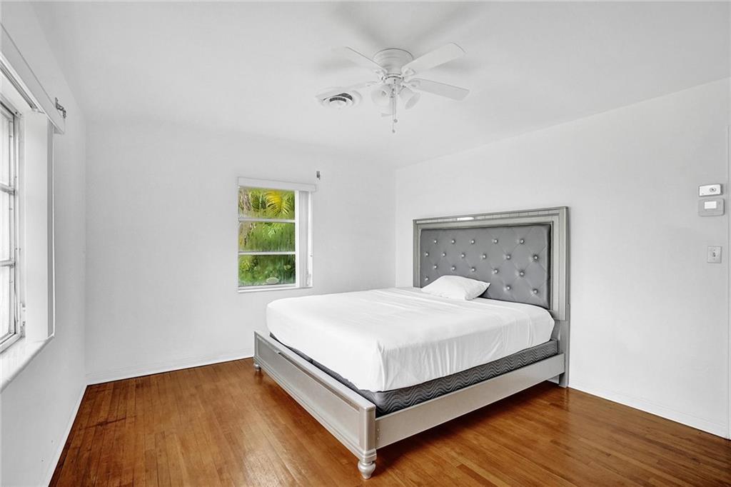 Hollywood Lakes Sec 1-32 - Residential