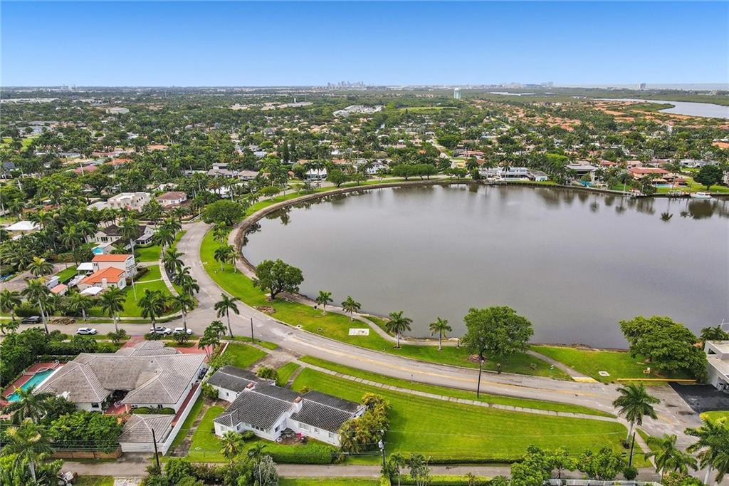 Hollywood Lakes Sec 1-32 - Residential