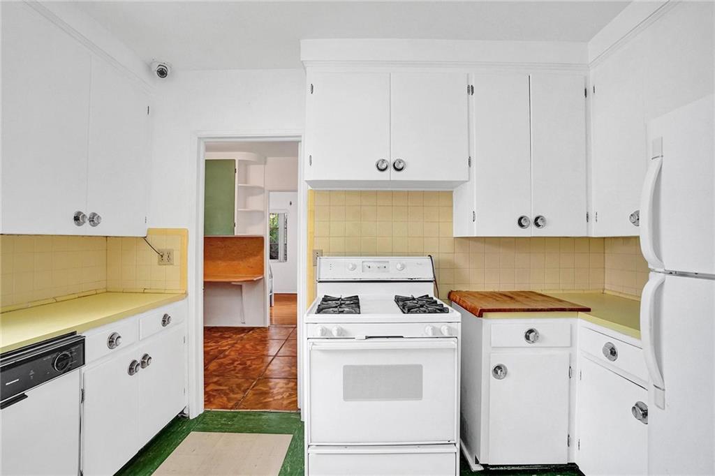 Hollywood Lakes Sec 1-32 - Residential