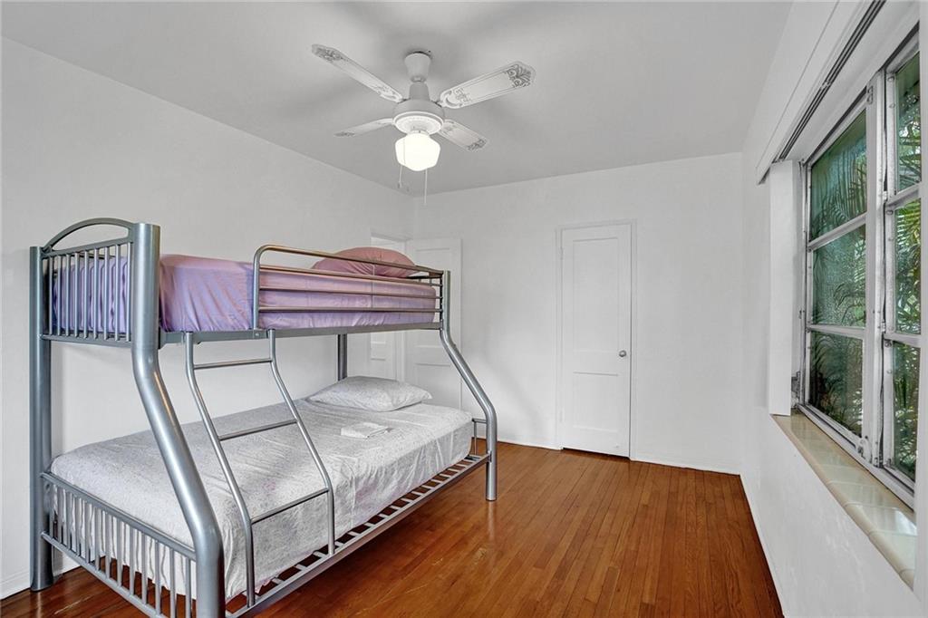 Hollywood Lakes Sec 1-32 - Residential