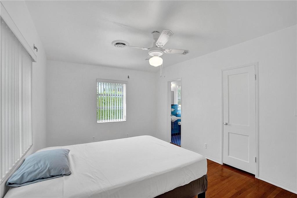 Hollywood Lakes Sec 1-32 - Residential