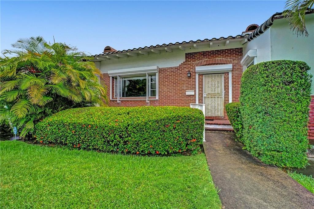 Hollywood Lakes Sec 1-32 - Residential