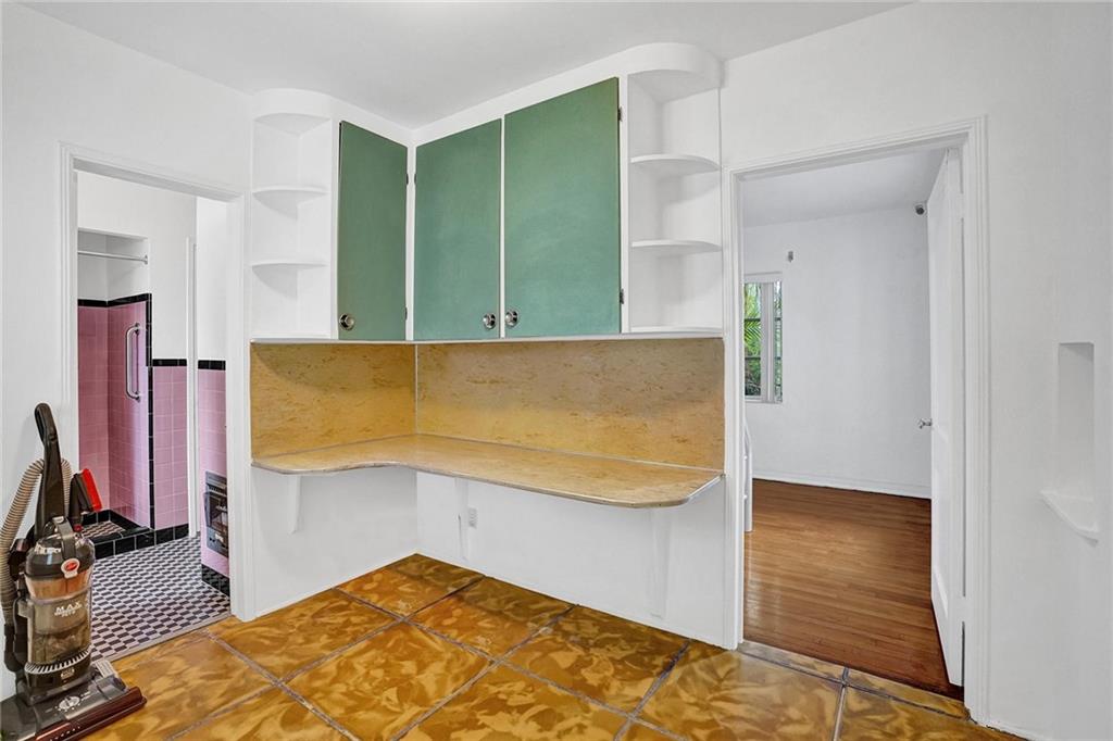 Hollywood Lakes Sec 1-32 - Residential