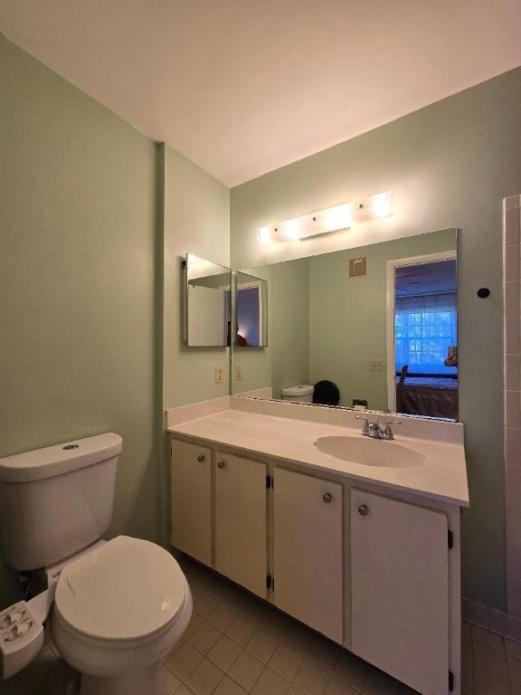 GOLDEN LAKES CONDO - Residential