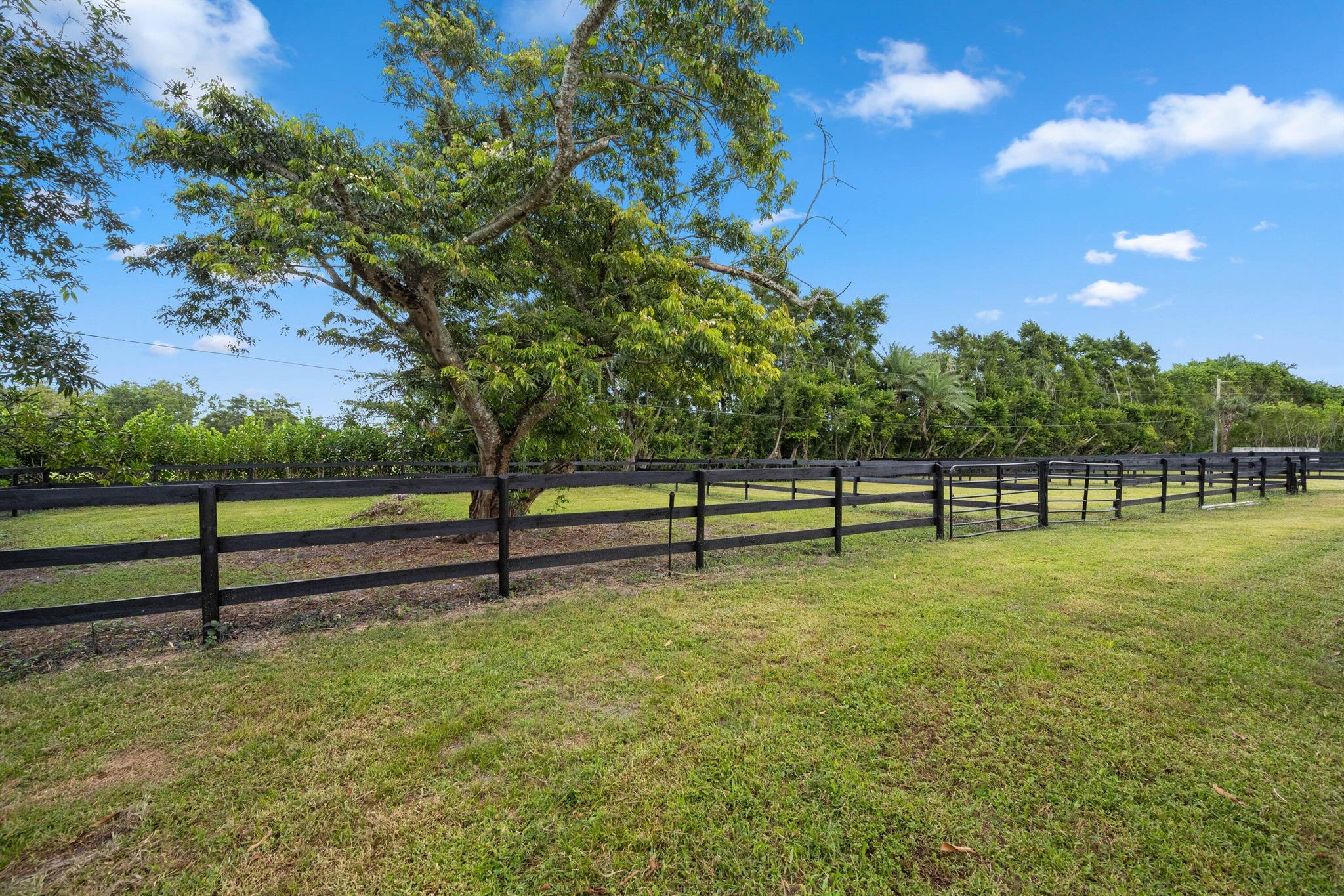 Palm Glade - Residential Lease