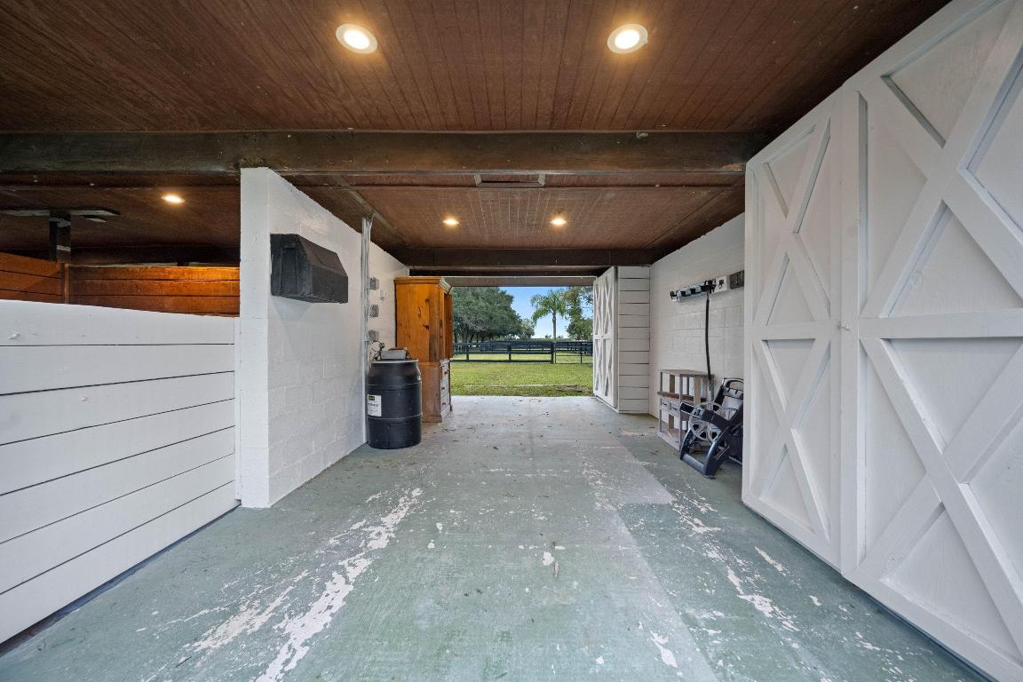 Palm Glade - Residential Lease