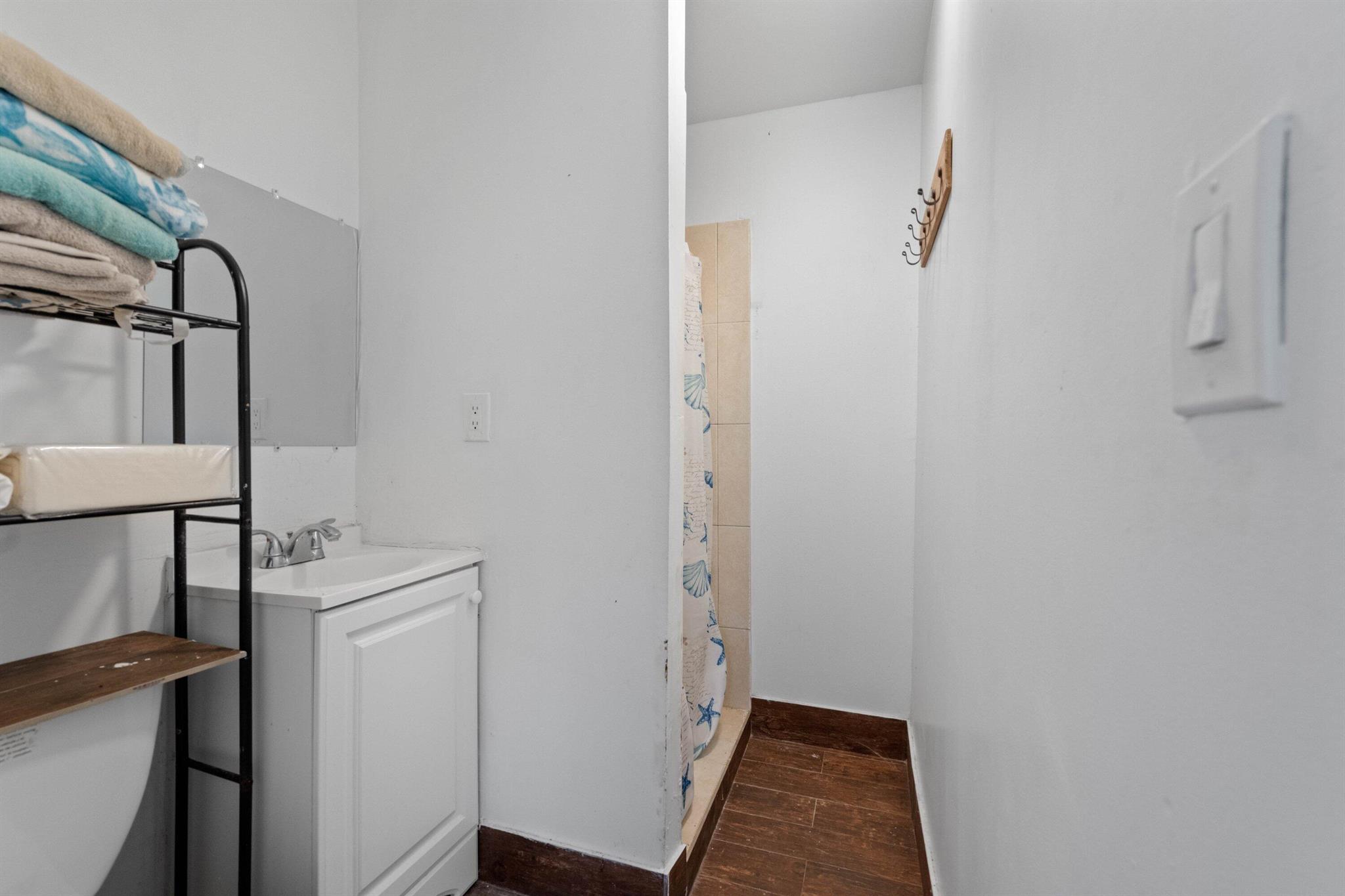 Palm Glade - Residential Lease