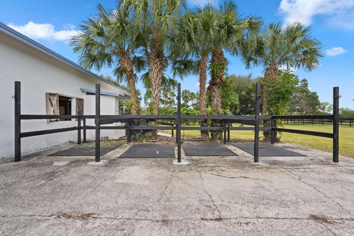 Palm Glade - Residential Lease