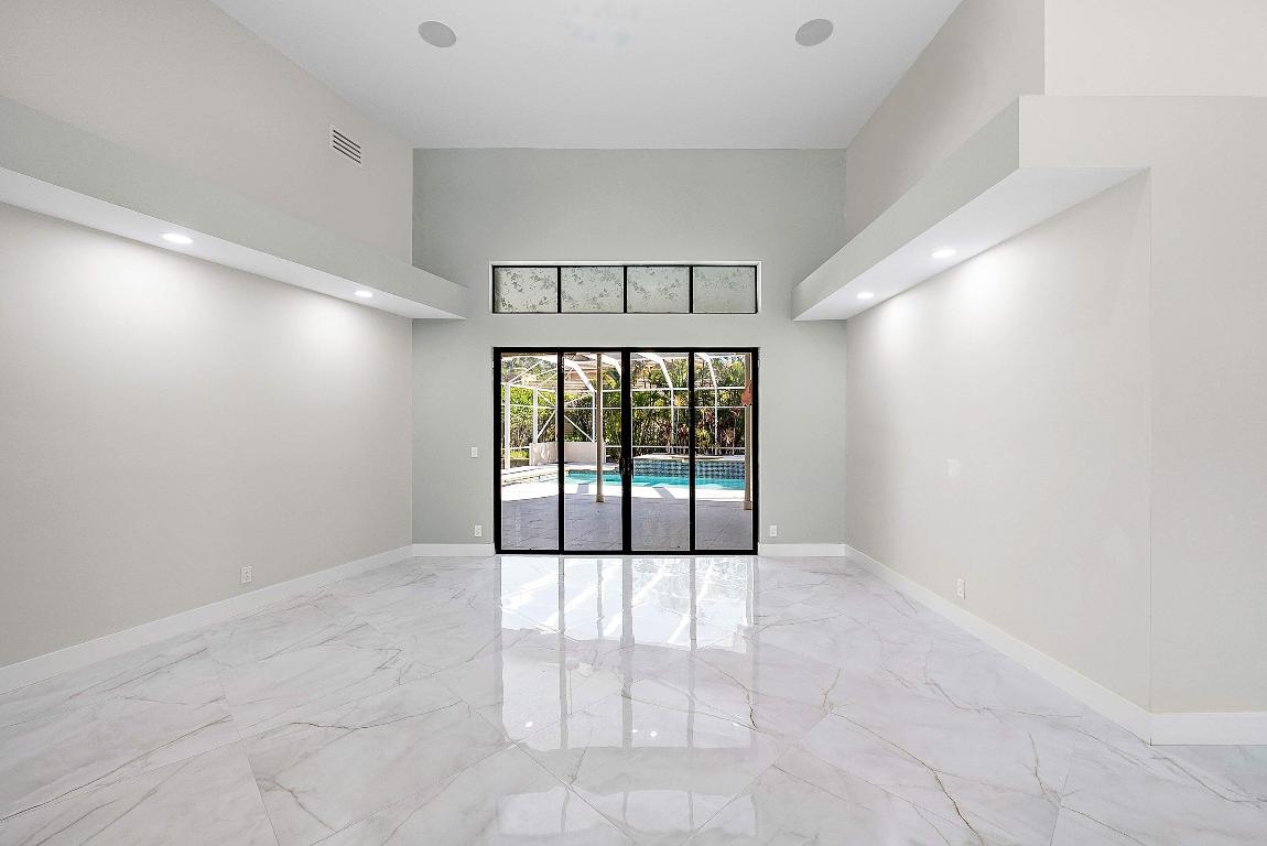 EAGLE TRACE - Residential