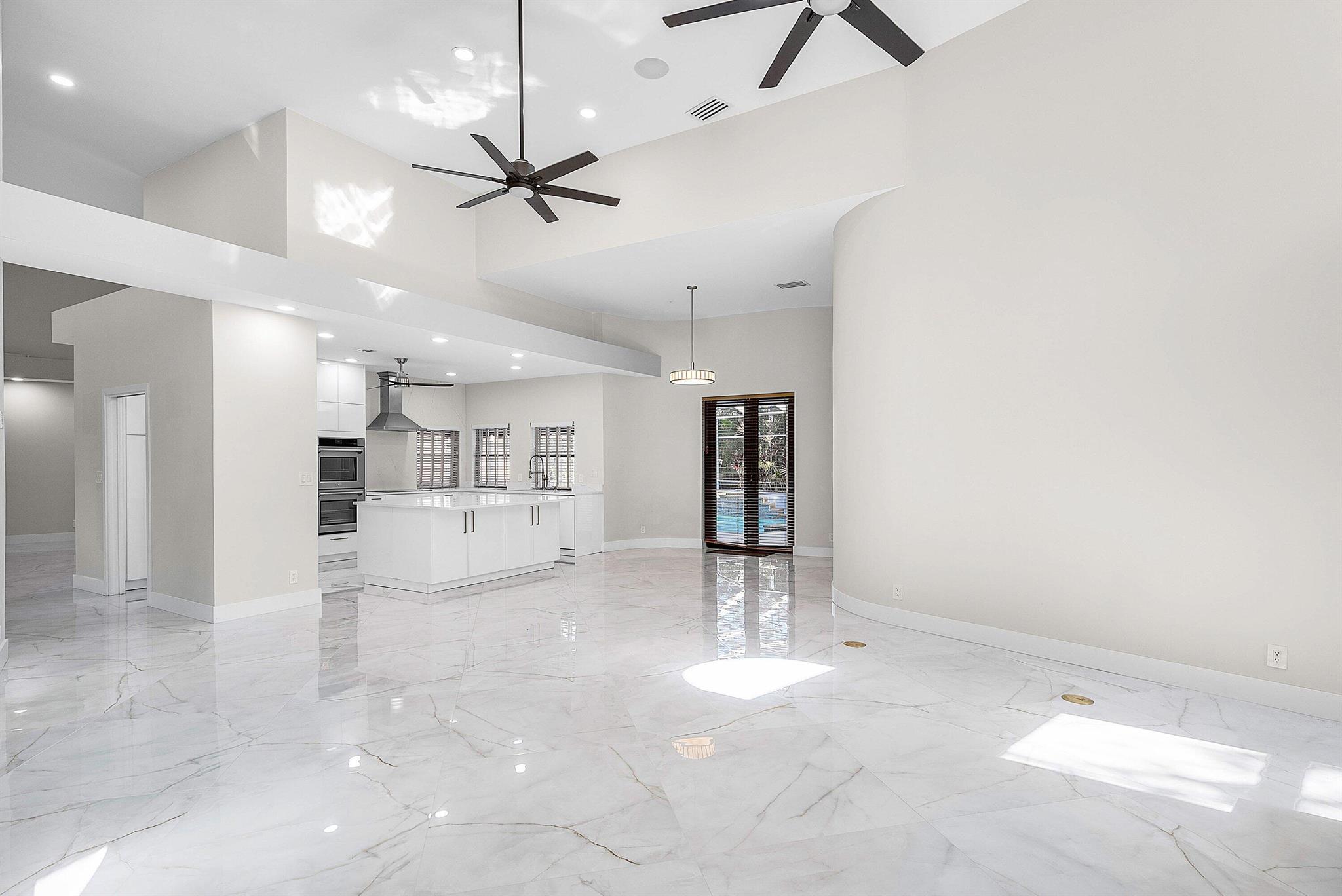 EAGLE TRACE - Residential