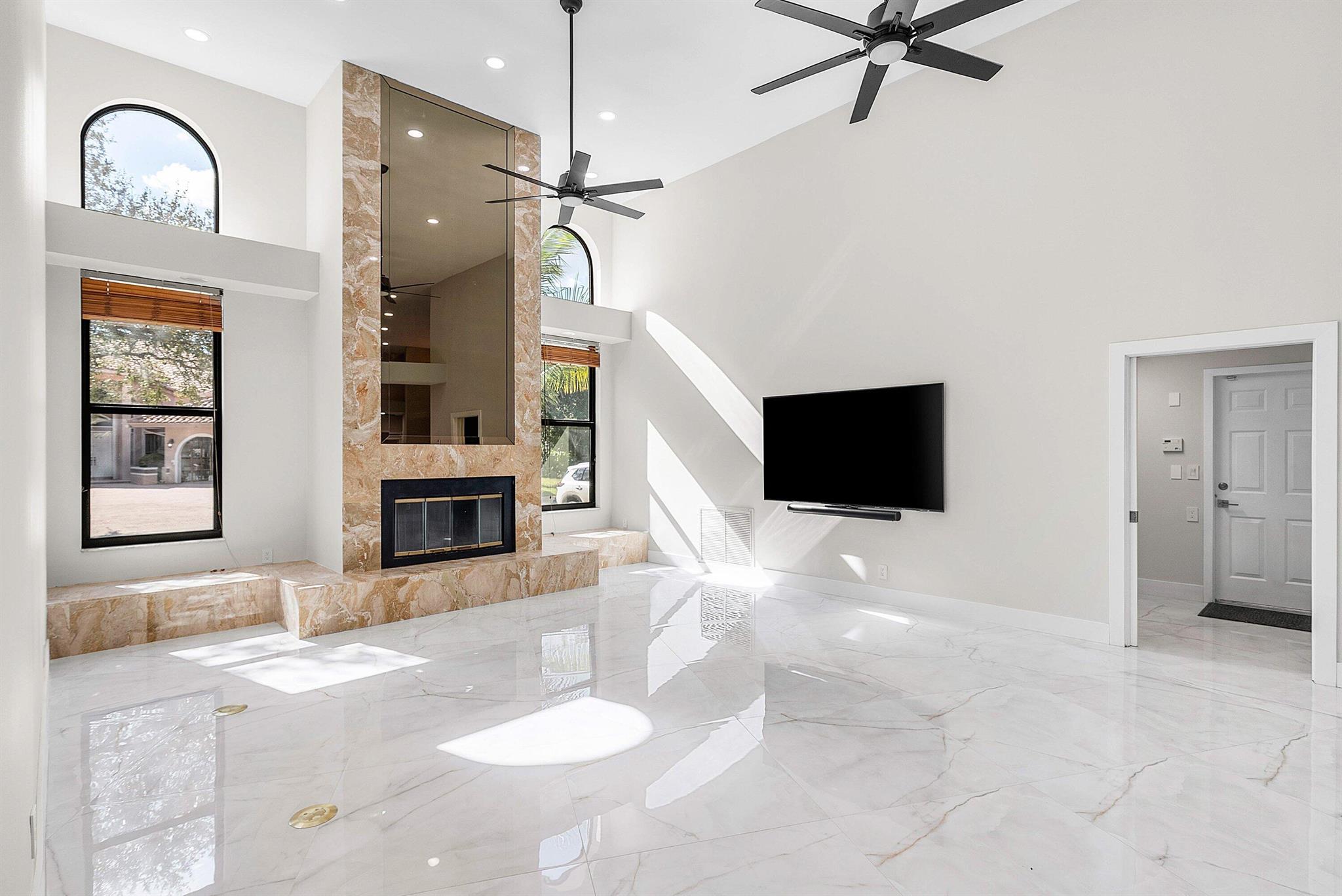 EAGLE TRACE - Residential