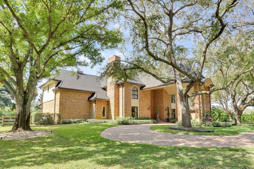 Photo of 5840 Sea Biscuit Road, Palm Beach Gardens, FL 33418 (MLS # R11130320)