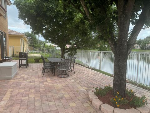 A home in Cooper City