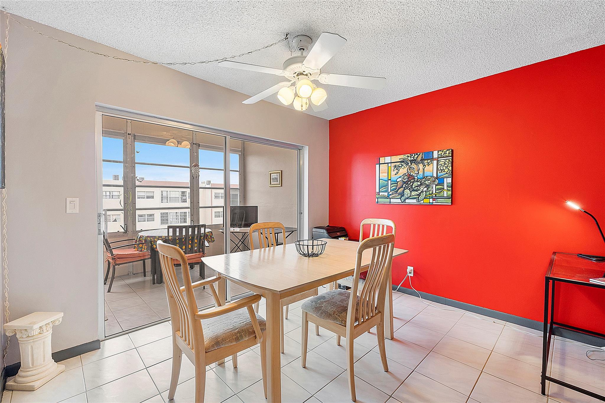 4042 NW 19th St 409, Fort Lauderdale, FL, 33313/$99,000 2 4042 NW 19th St 409