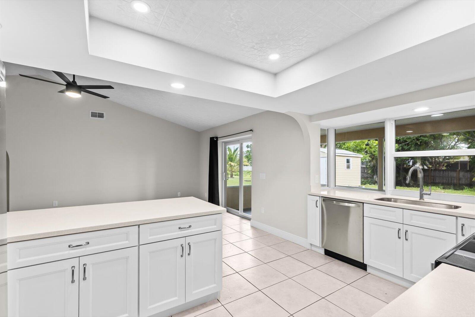 PORT ST LUCIE SECTION 13 - Residential Lease