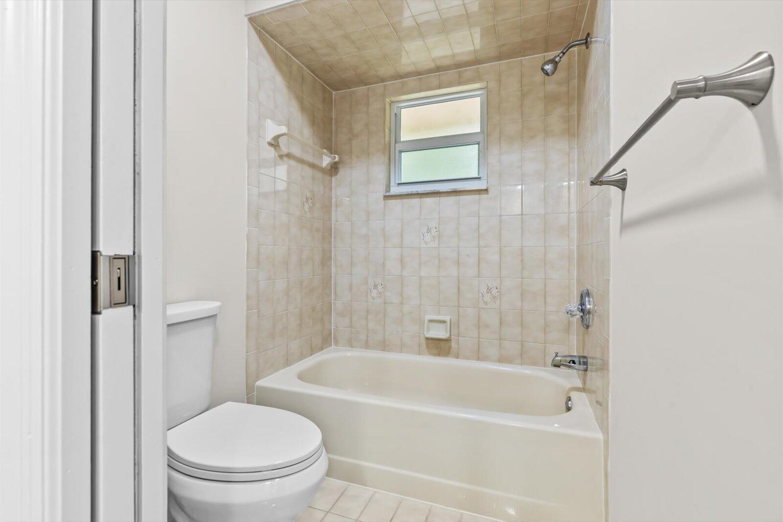 PORT ST LUCIE SECTION 13 - Residential Lease