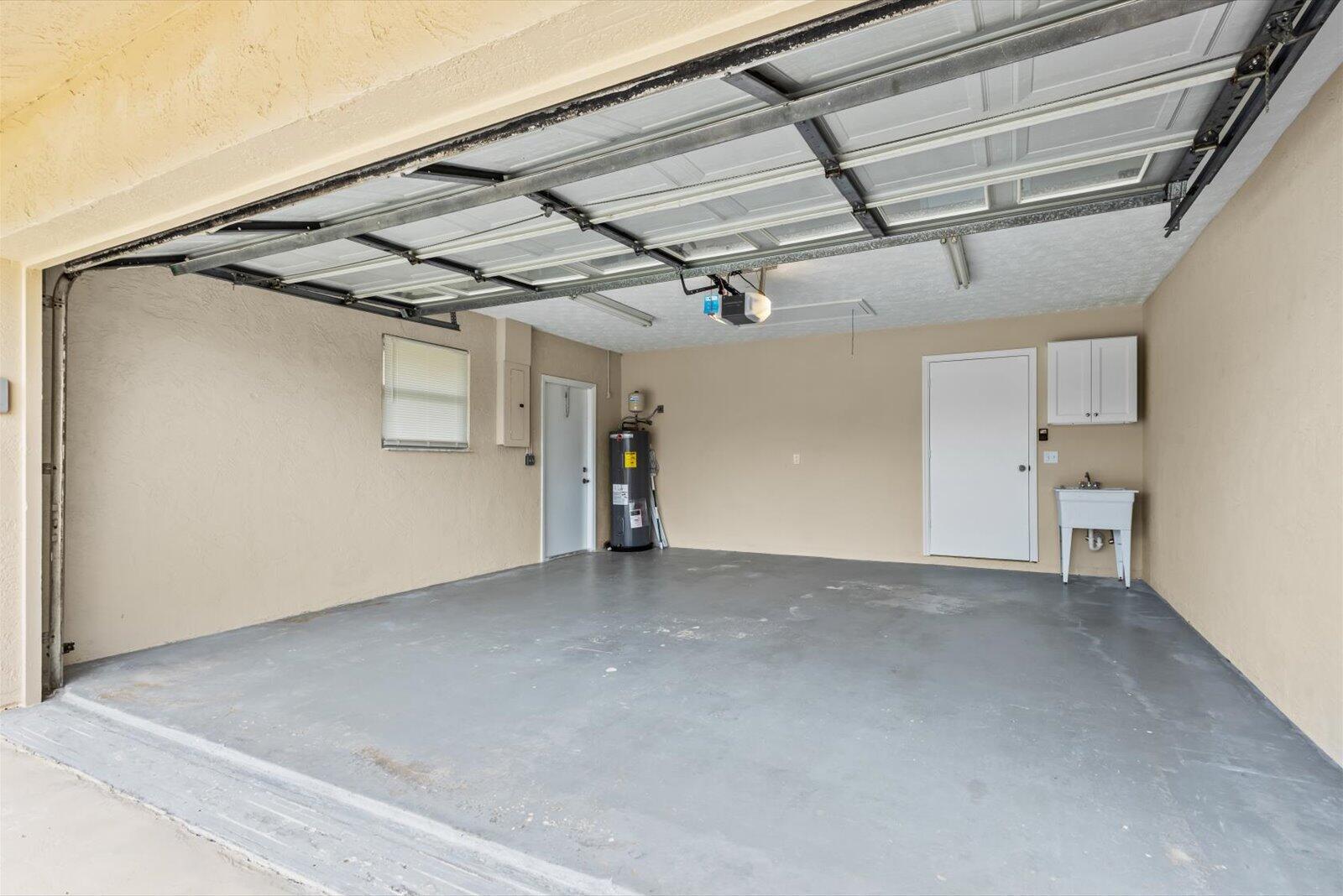 PORT ST LUCIE SECTION 13 - Residential Lease