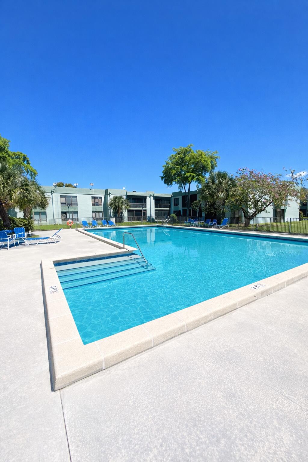 PEBBLE SPRINGS CONDOMINIUM - Residential