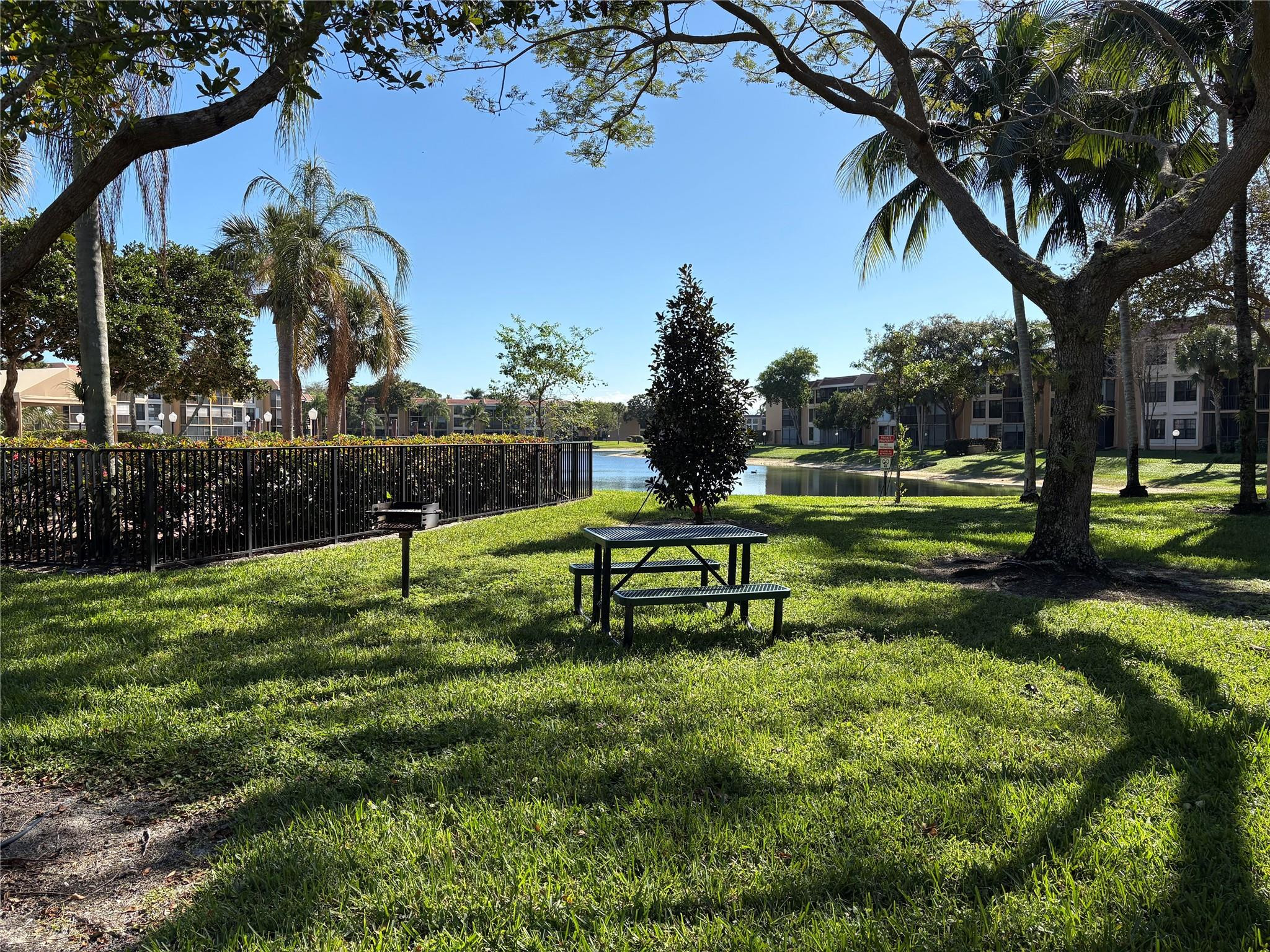 CORAL GATE - Residential