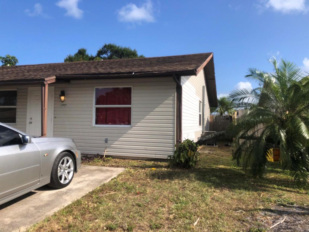 Photo of 4518 SE Salvatori Road, Stuart, FL 34997 (MLS # R11075115)