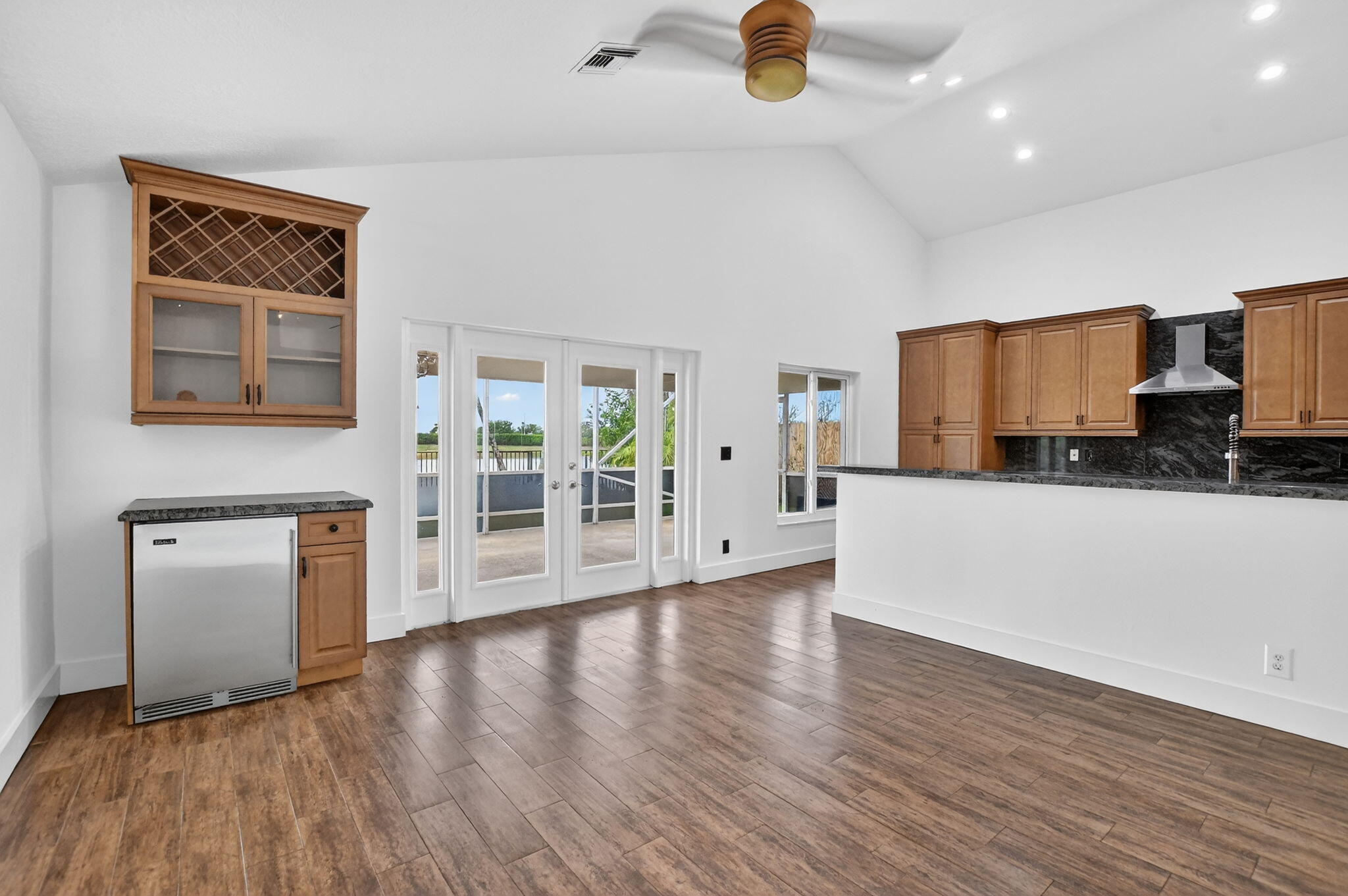 BOCA WINDS PAR F - Residential