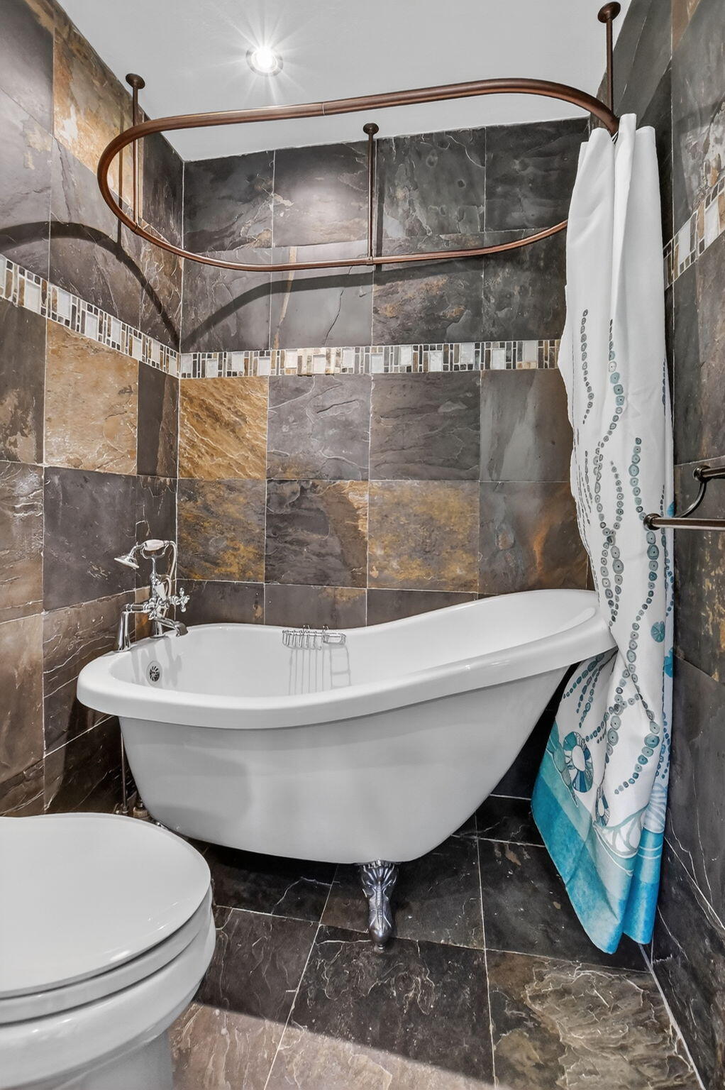 BOCA WINDS PAR F - Residential