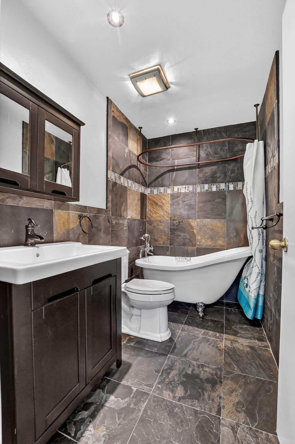 BOCA WINDS PAR F - Residential