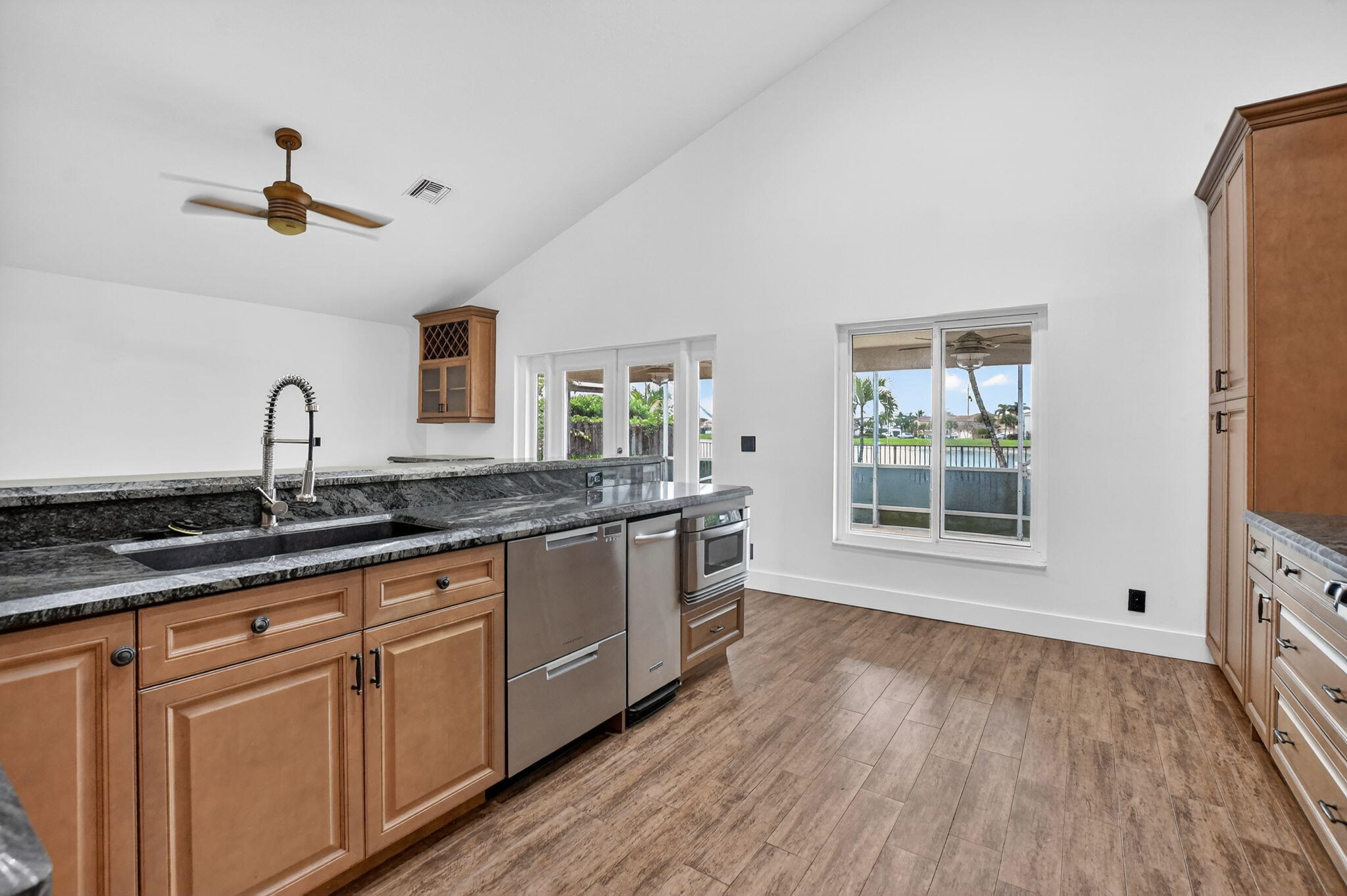 BOCA WINDS PAR F - Residential