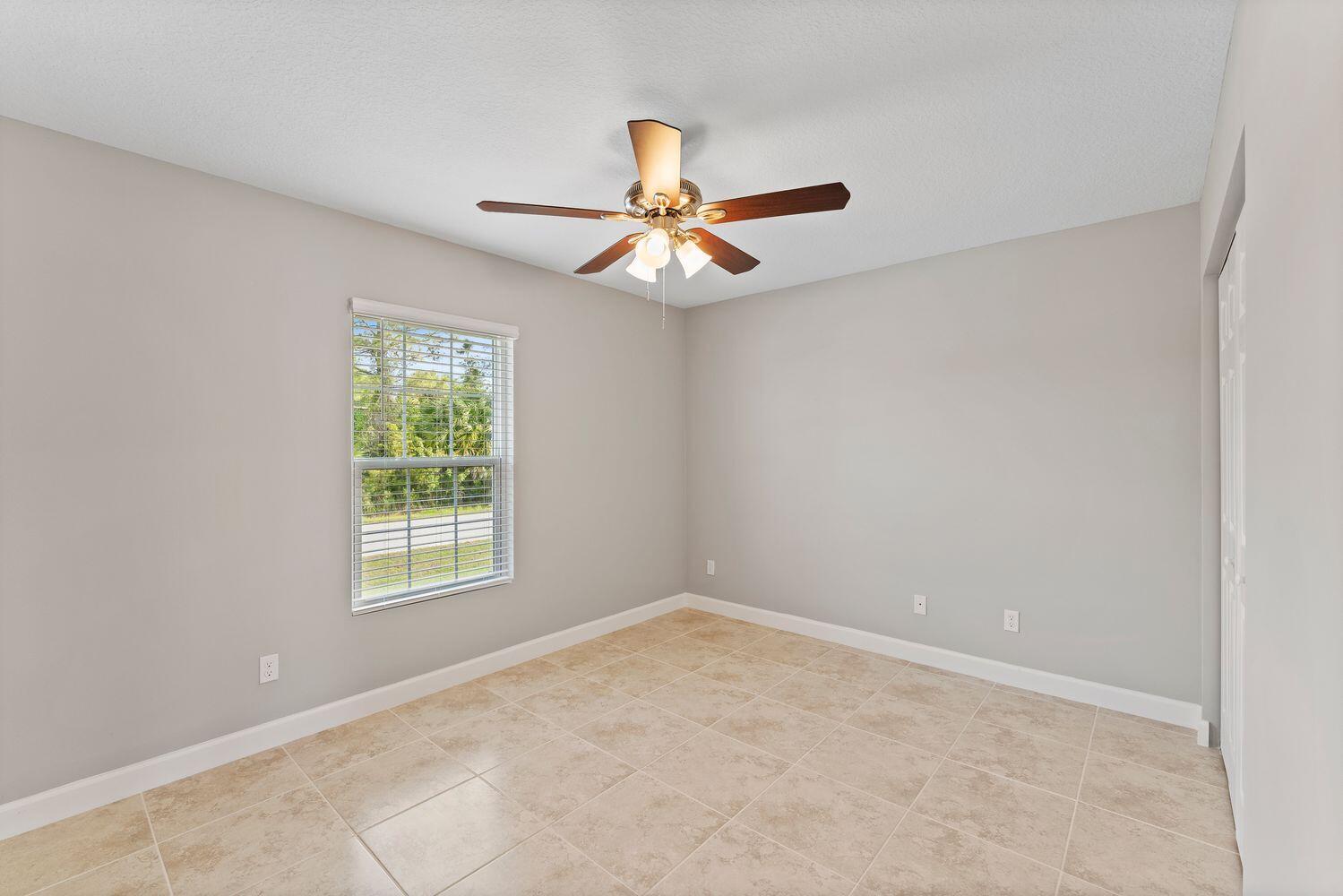 PORT ST LUCIE SECTION 6 - Residential Lease