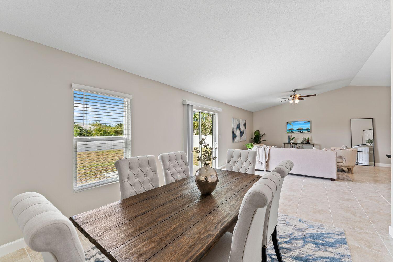 PORT ST LUCIE SECTION 6 - Residential Lease