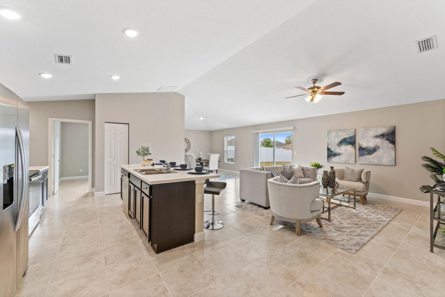 PORT ST LUCIE SECTION 6 - Residential Lease