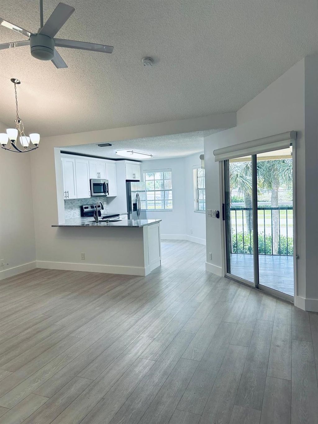 Photo of 6528 Via Regina, Boca Raton, FL 33433 (MLS # R11088577)