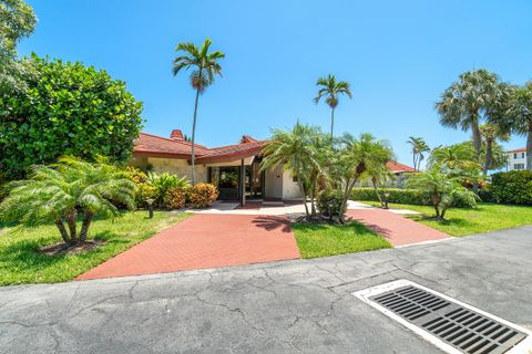 A home in Hypoluxo