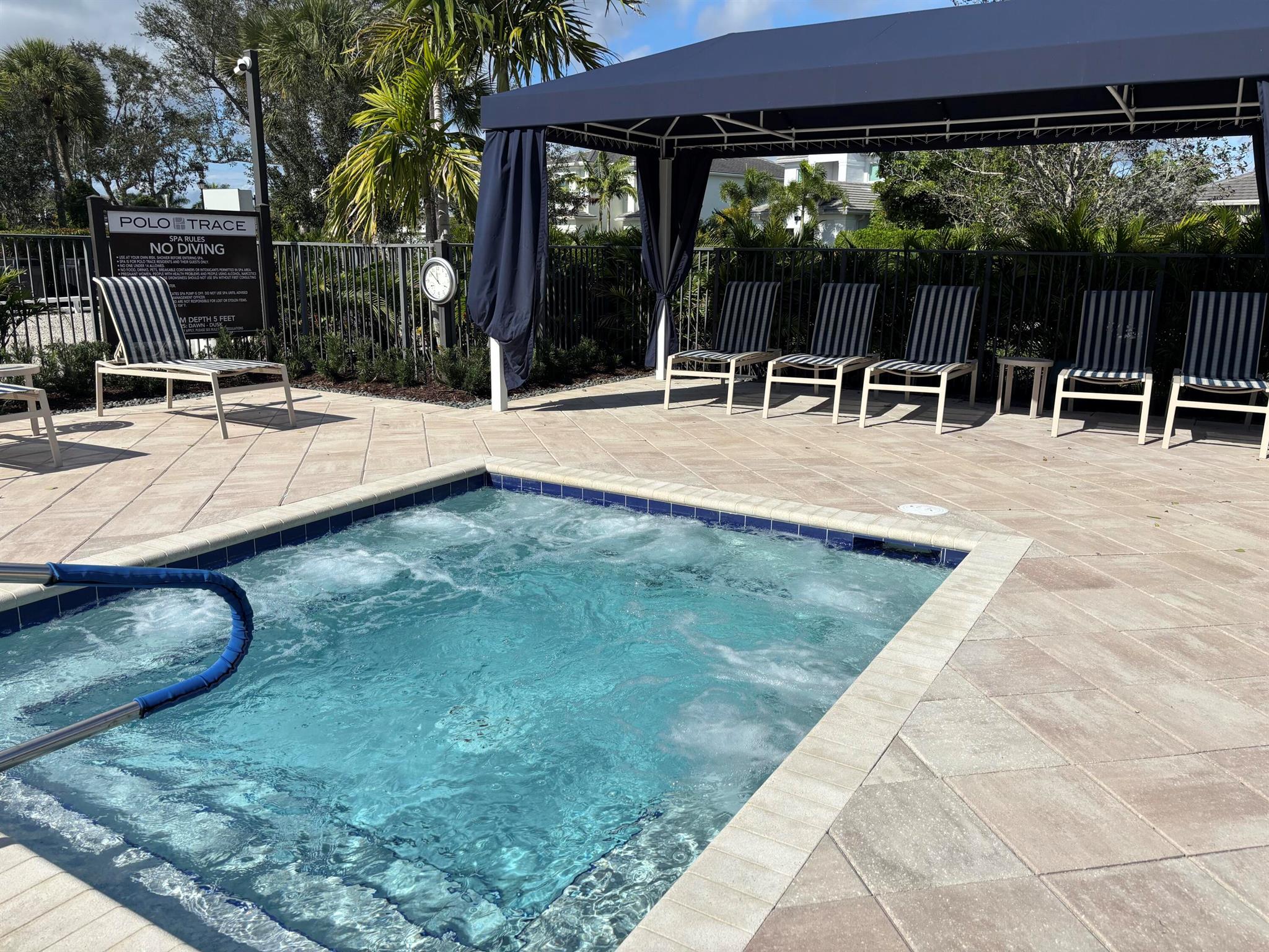 POLO TRACE 2 1 - Residential