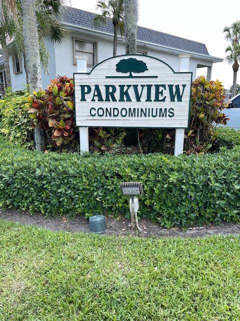 Photo of 1201 SE PARKVIEW Place SE #G11, Stuart, FL 34994 (MLS # B26083572)