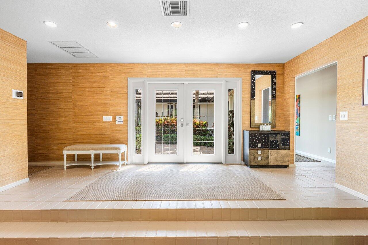 477 Glenbrook Drive