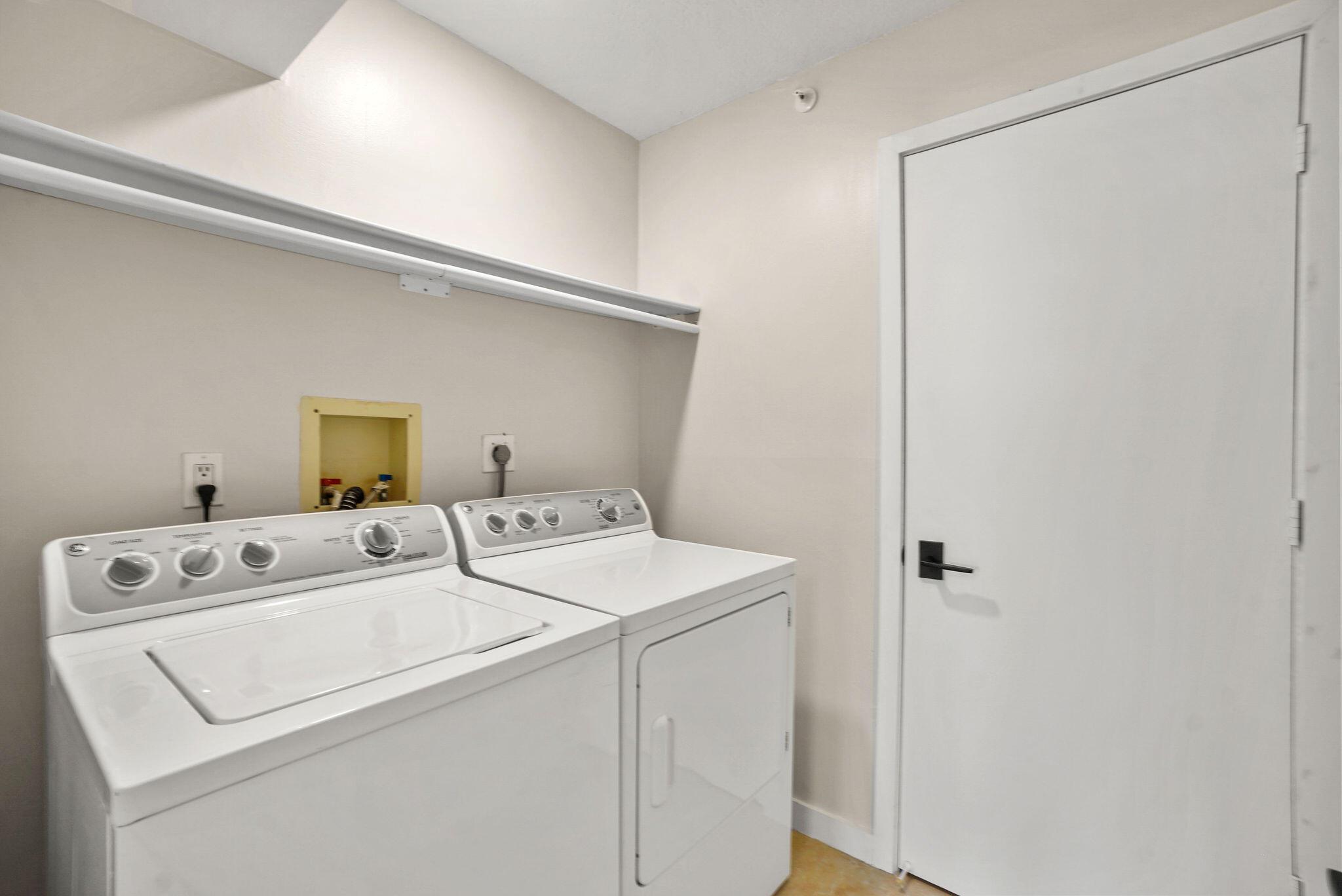 HALCYON OF PALM BEACH - Residential Lease