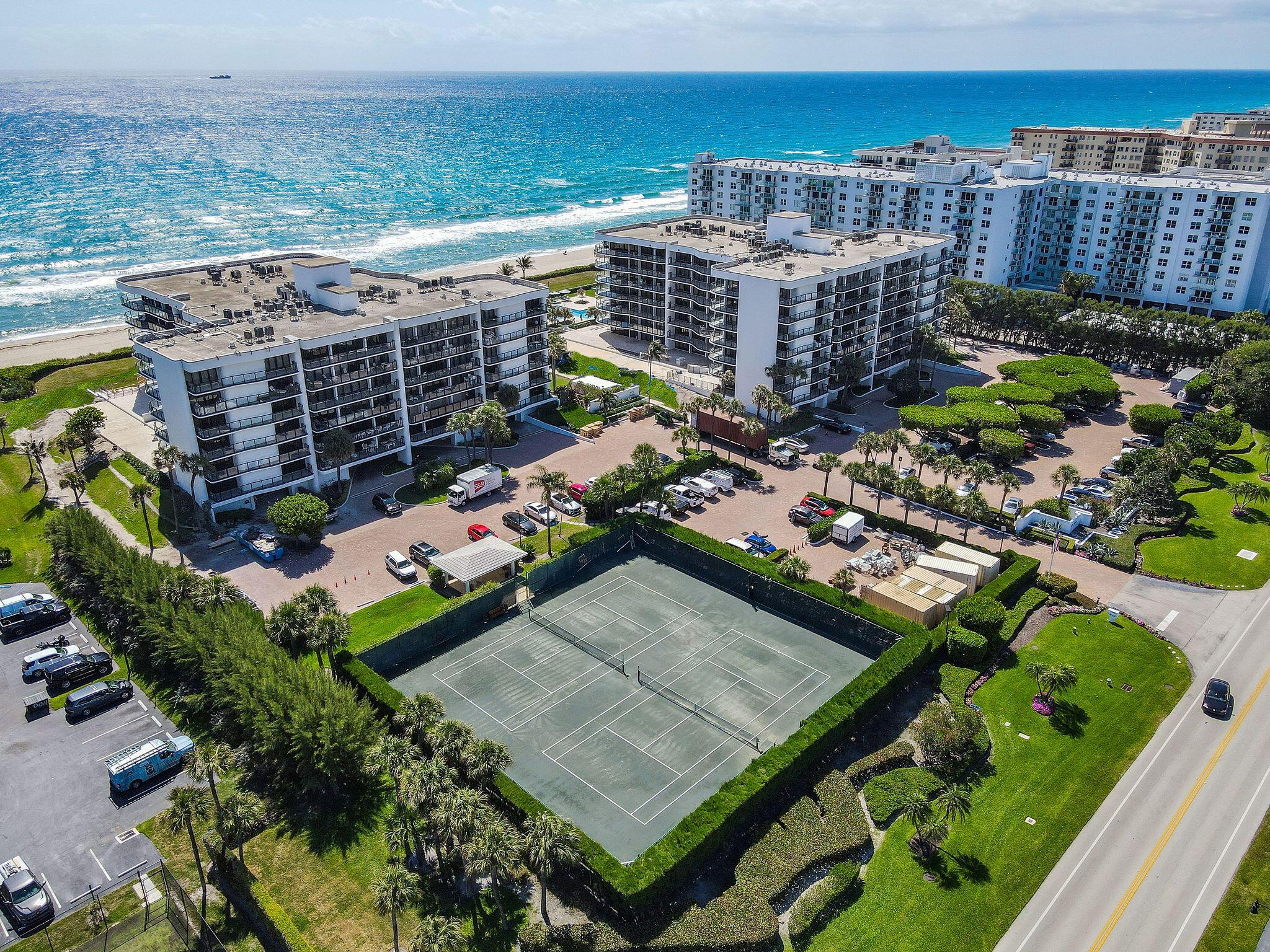 HALCYON OF PALM BEACH - Residential Lease