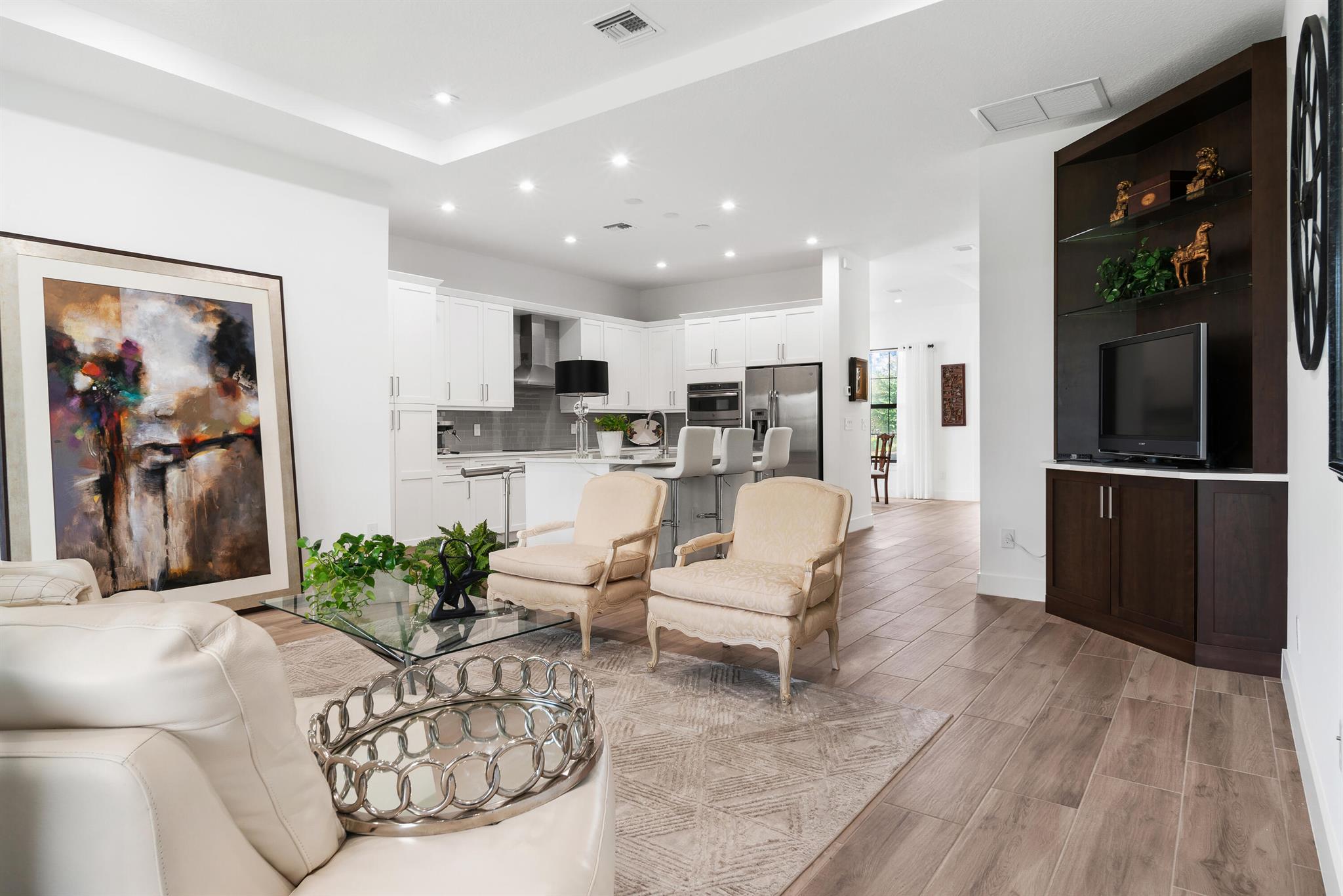 2958 Gin Berry Way