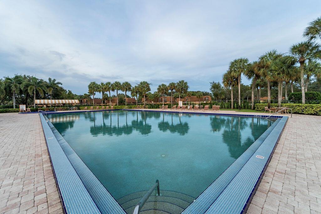 Heritage Village of P B Lakes - Residential