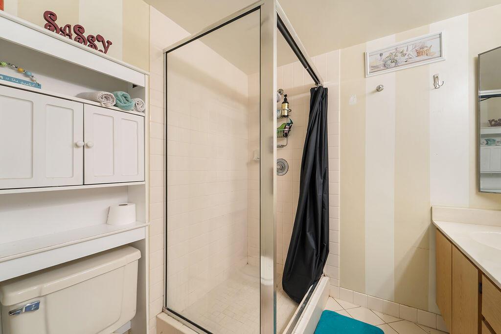 Heritage Village of P B Lakes - Residential