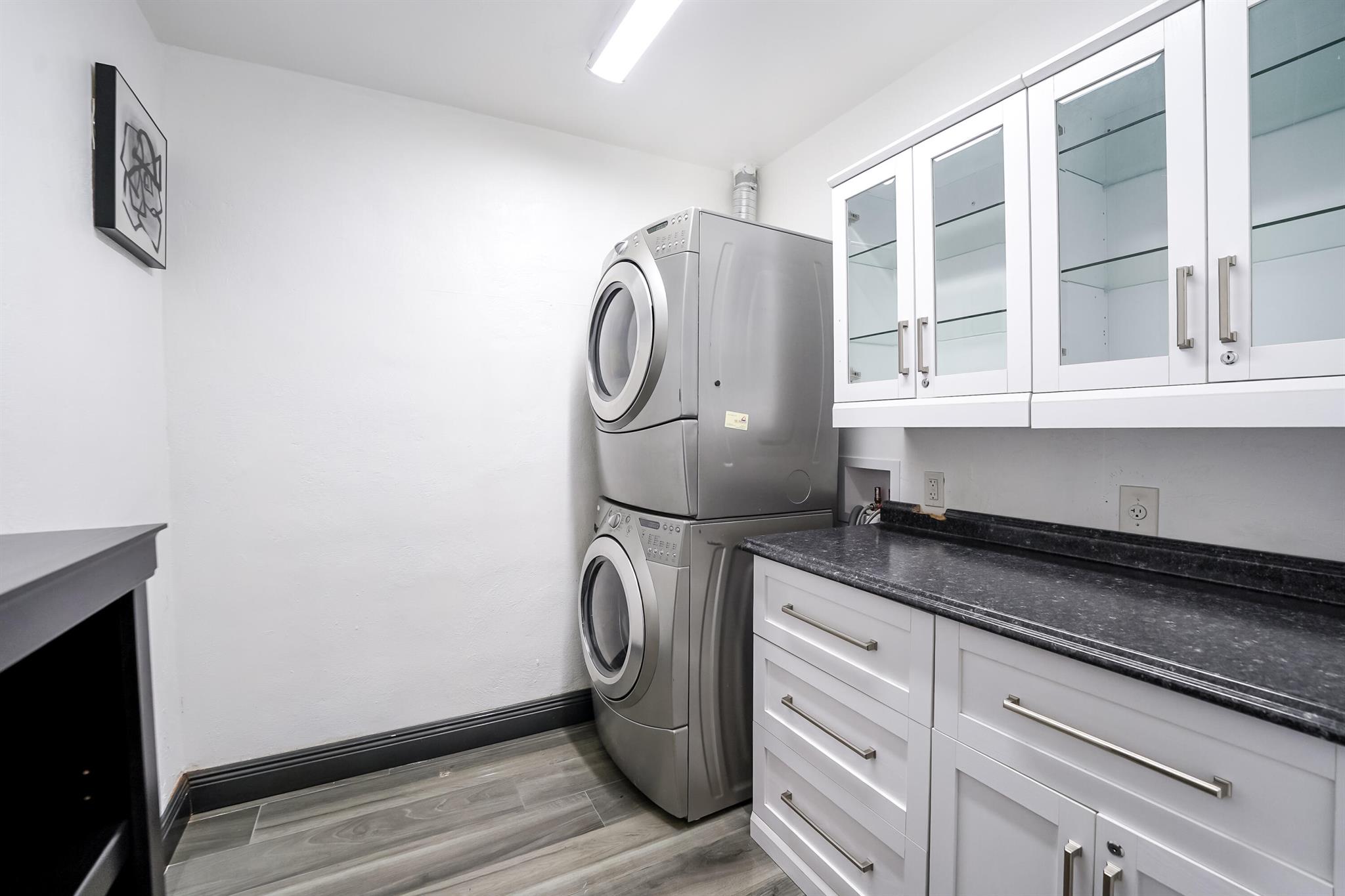 CORAL KEY VILLAS 5TH SEC - Residential Lease