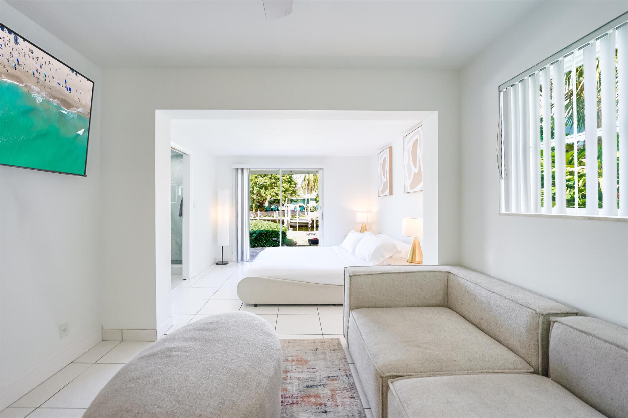 CORAL KEY VILLAS 5TH SEC - Residential Lease