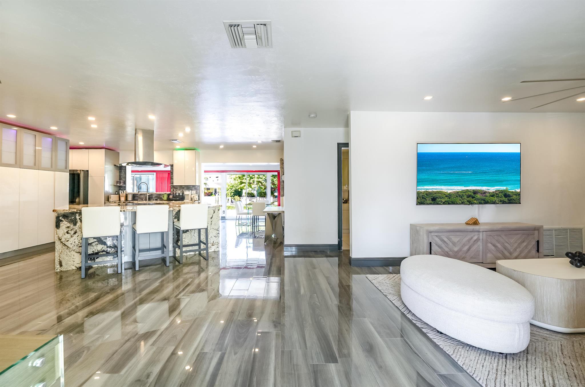 CORAL KEY VILLAS 5TH SEC - Residential Lease